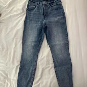 Lucky Brand Women’s high rise jeans